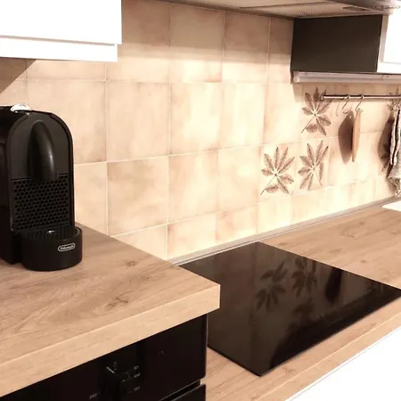 In Campagna Vicino Autostrada - Carpi קמפוגליאנו