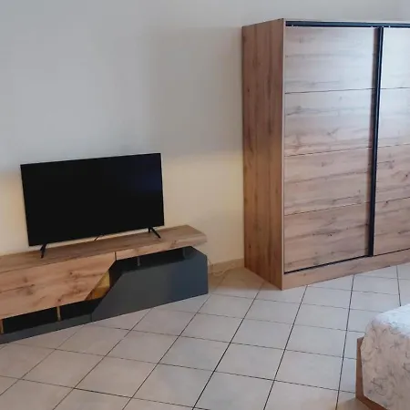 Daire In Campagna Vicino Autostrada - Carpi *