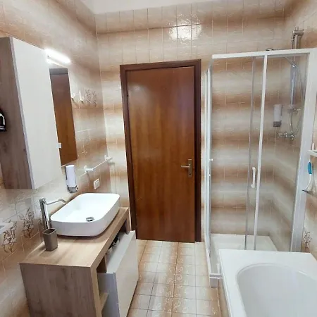 In Campagna Vicino Autostrada - Carpi Campogalliano