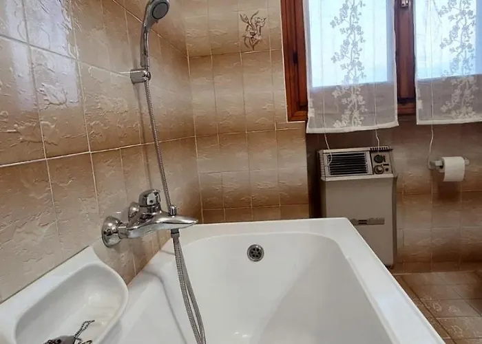 In Campagna Vicino Autostrada - Carpi *