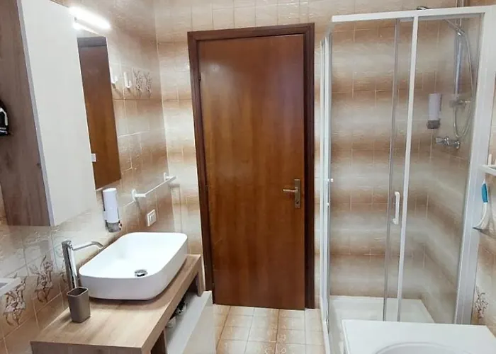 In Campagna Vicino Autostrada - Carpi קמפוגליאנו